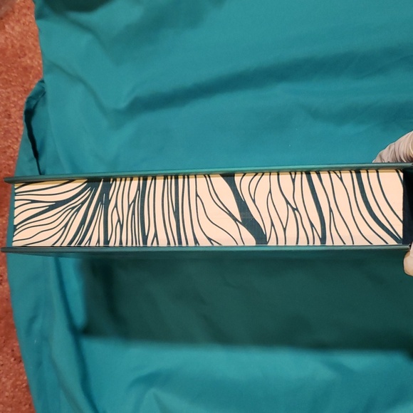 Voyage of The Damned by Frances White. Illumicrate edition. NEW. Sprayed Edges. - Picture 4 of 8